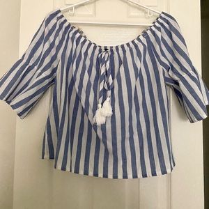 OFF THE SHOULDER CROP TOP